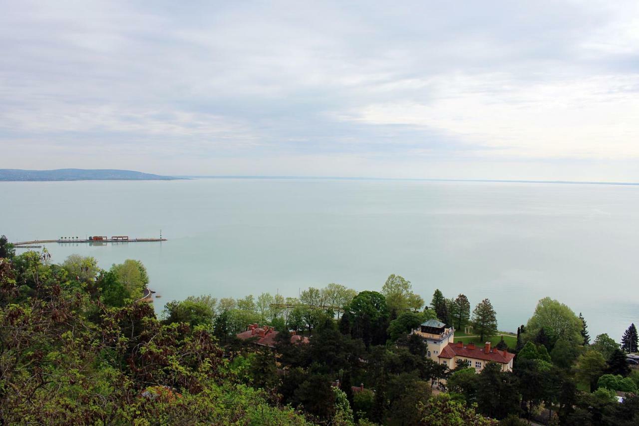 Csizmazia Apartman Tihany Exterior foto